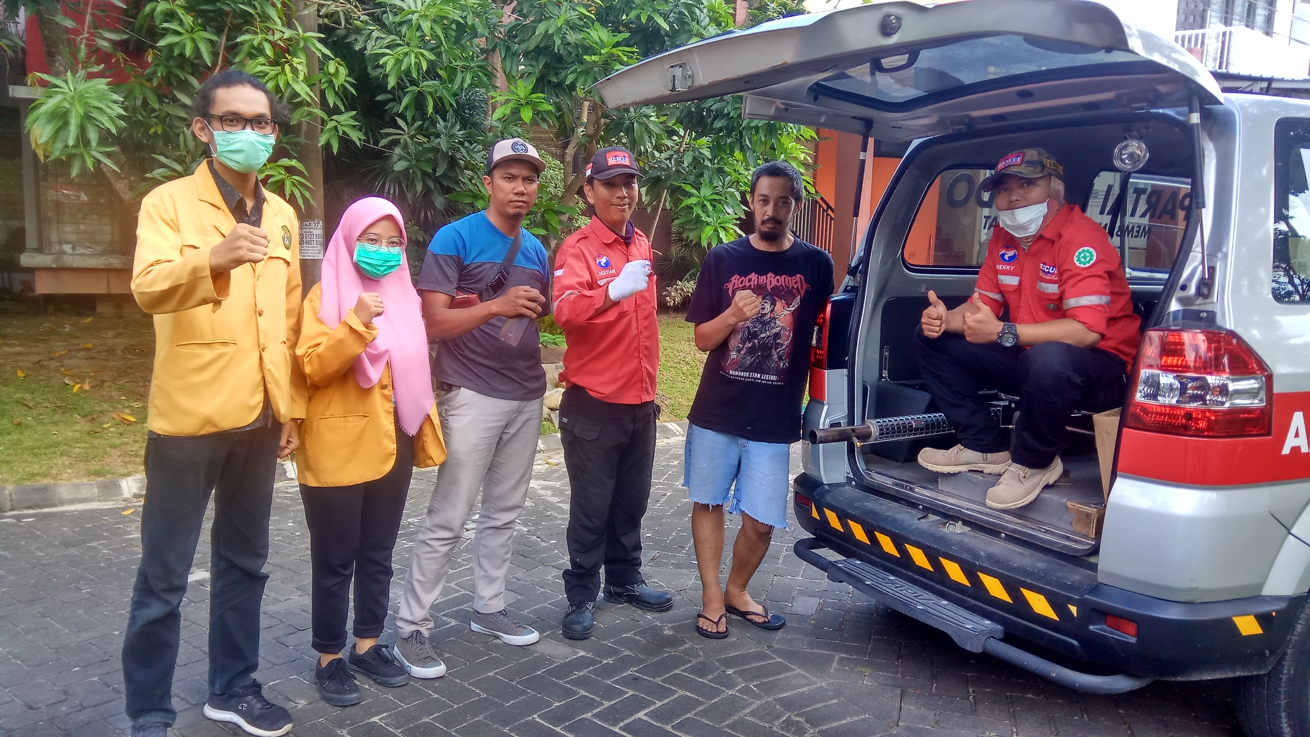 Kegiatan Fogging di RT 11 Kelurahan Gunung Samarinda Baru bersama Mahasiswa KKN 45 UNMUL beserta Team Rescue